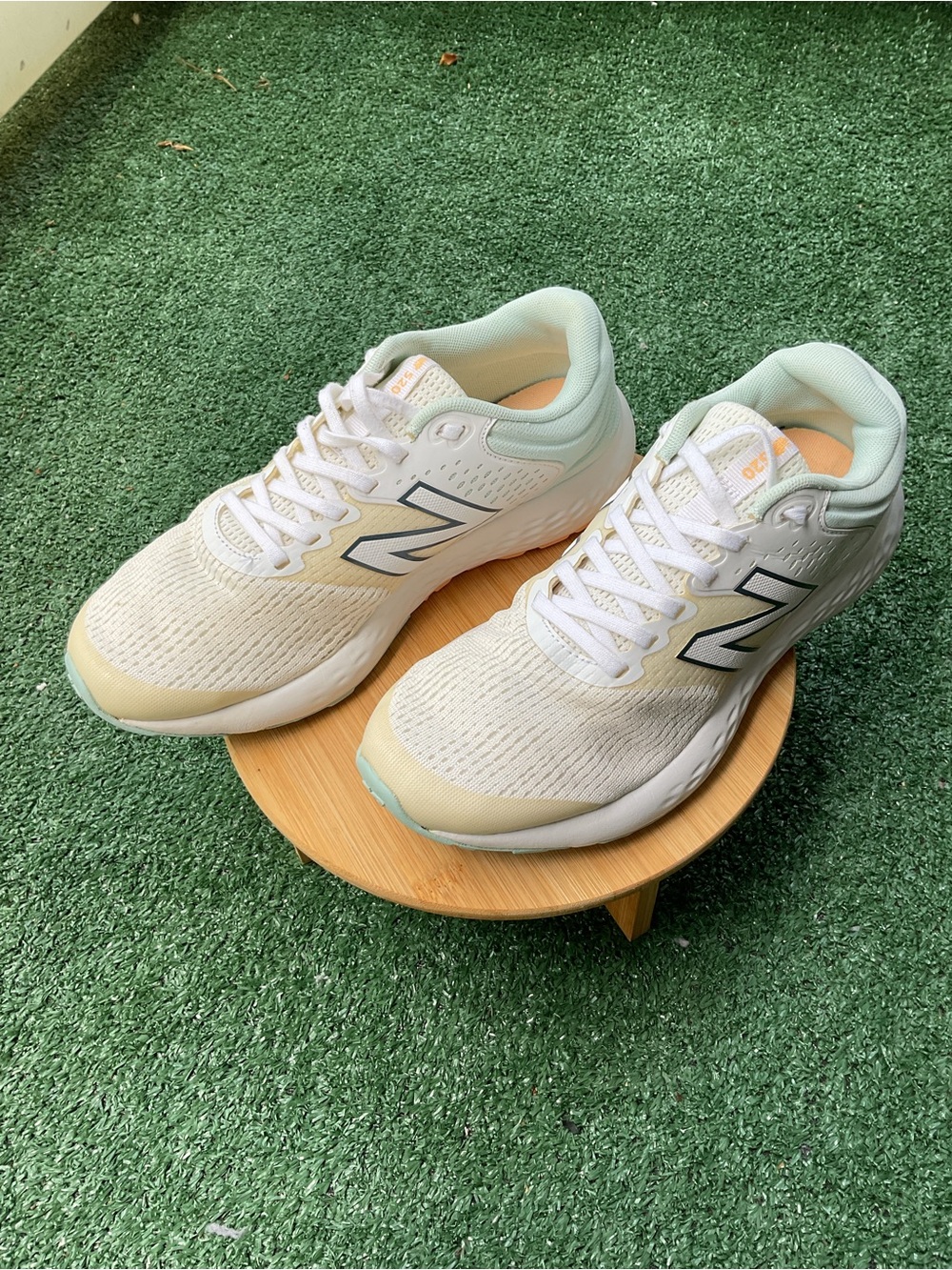 New Balance Fresh Foam 520 v1 Women’s Size 8.5 White Mint Running Sneakers - Picture 4 of 11